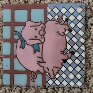 Fiesta tile, pigs